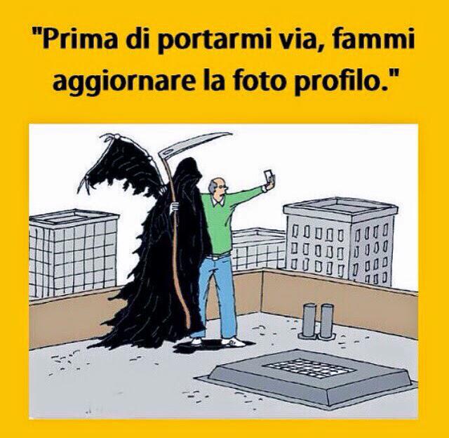 Selfie Per La Foto Del Profilo Foto Divertente